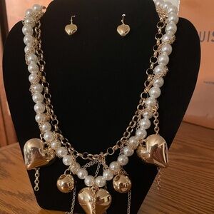 Wildflowers Gold and White Pearl Heart Necklace